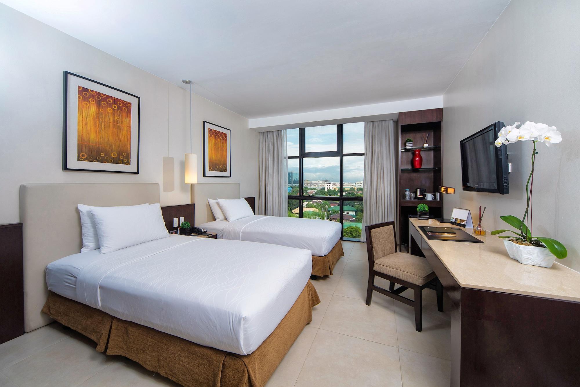 The B Hotel Alabang Muntinlupa City Exterior photo