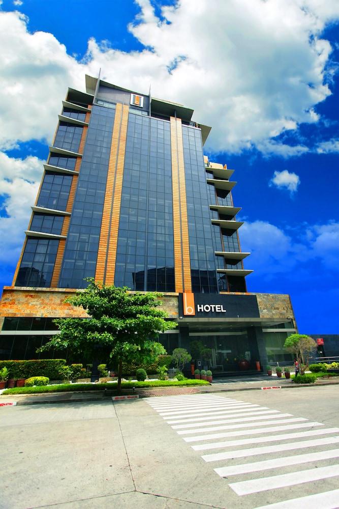 The B Hotel Alabang Muntinlupa City Exterior photo