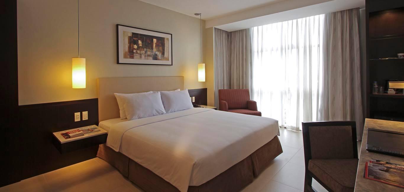 The B Hotel Alabang Muntinlupa City Exterior photo