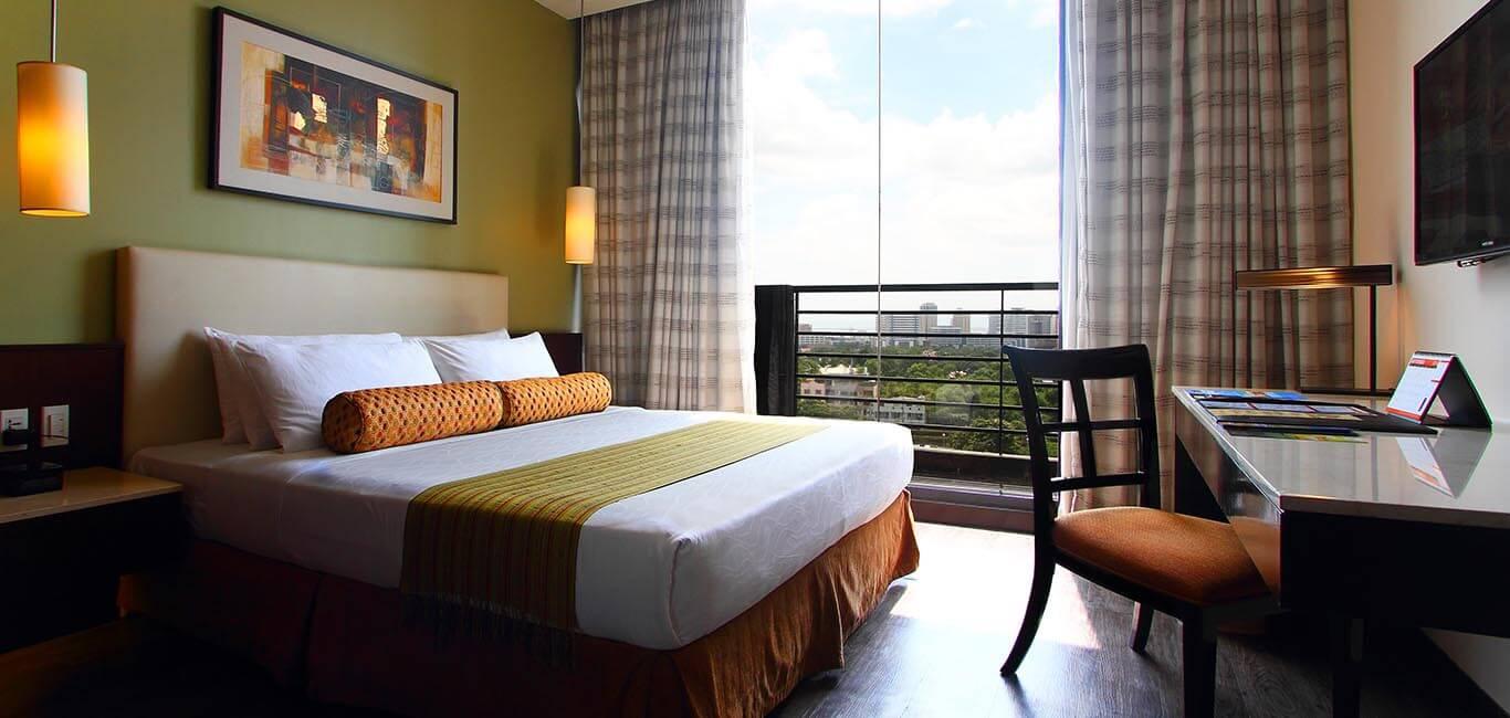 The B Hotel Alabang Muntinlupa City Exterior photo