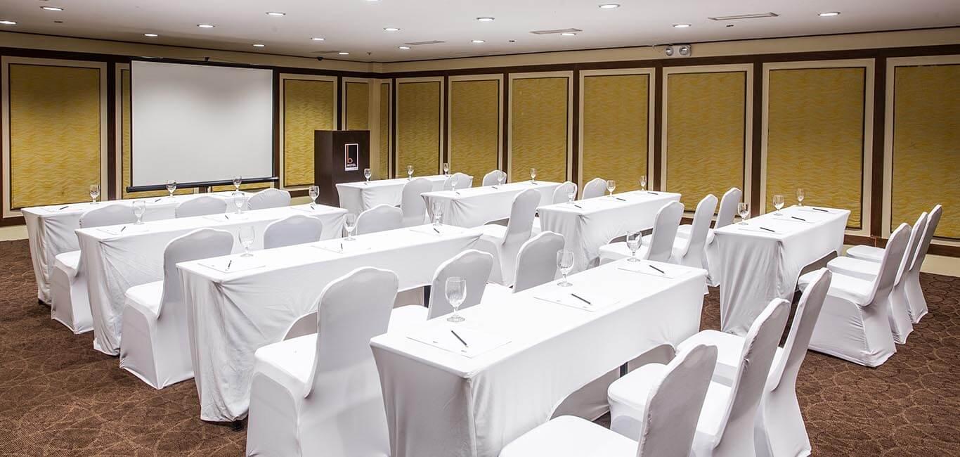 The B Hotel Alabang Muntinlupa City Exterior photo