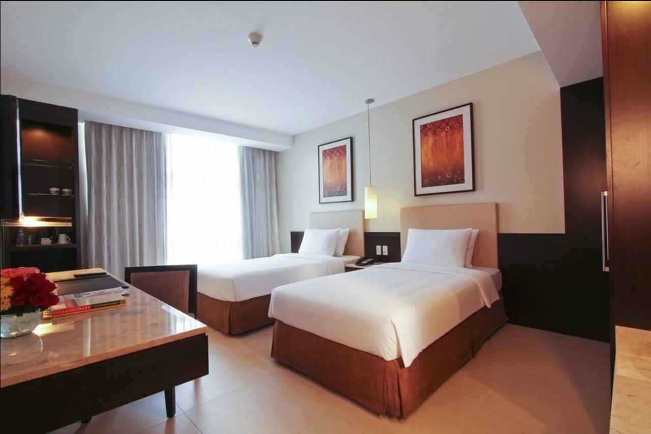 The B Hotel Alabang Muntinlupa City Exterior photo