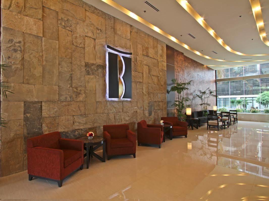 The B Hotel Alabang Muntinlupa City Exterior photo